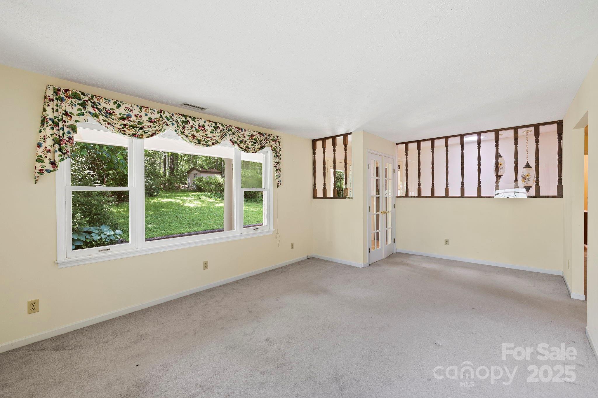 41 Deep Woods Road Mills River, NC 28759 - Photo 10 of 27