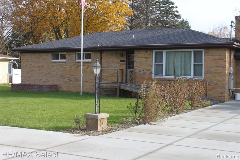 4396 Elms Road Flushing, MI 48433 - Photo 1 of 13