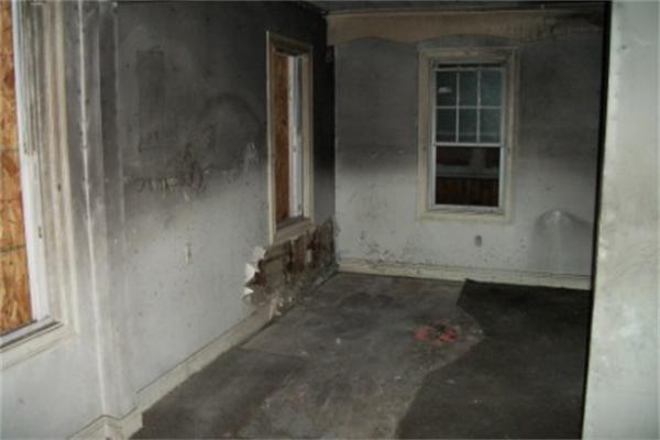 9 Home Street Springfield, MA 01104 - Photo 5 of 6