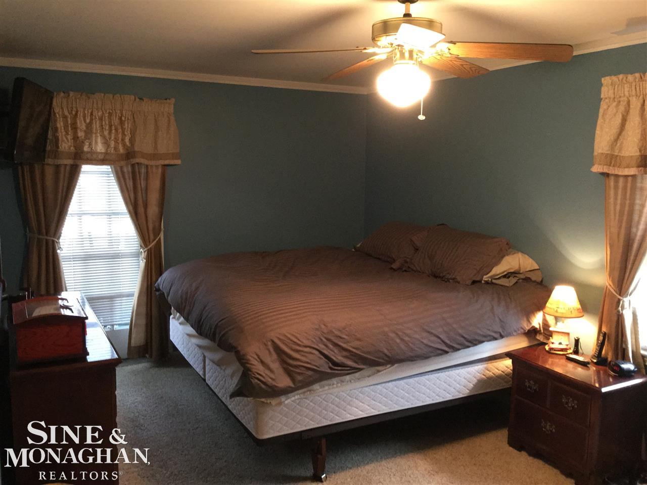 1082 Hampton Road Grosse Pointe Woods, MI 48236 - Photo 14 of 50