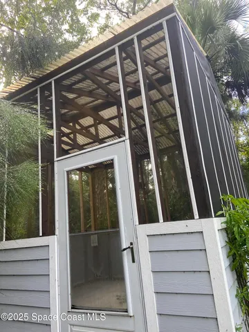 a view of outdoor space