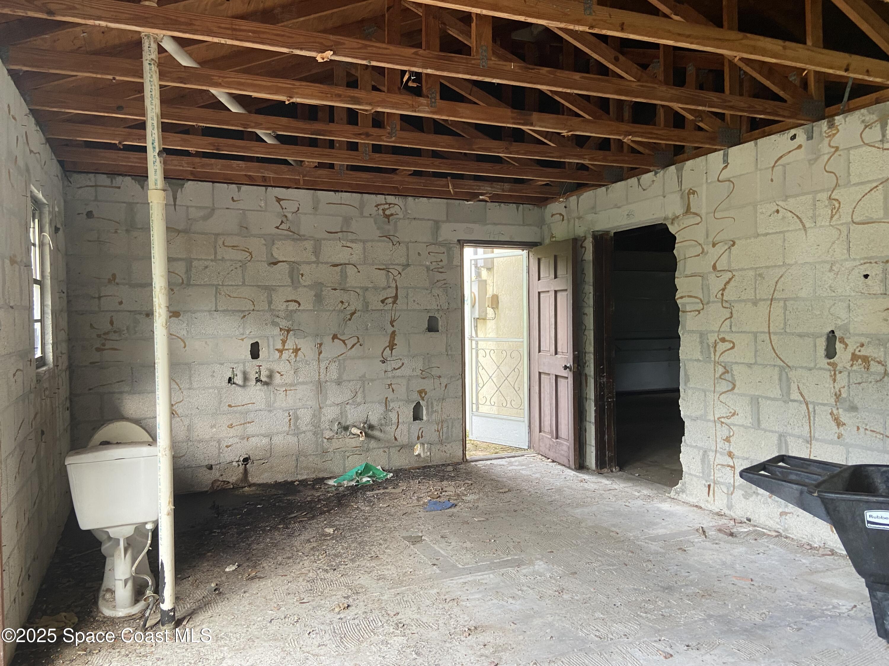 4655 Rector Road Cocoa, FL 32926 - Photo 42 of 45 a view of entryway with seating space