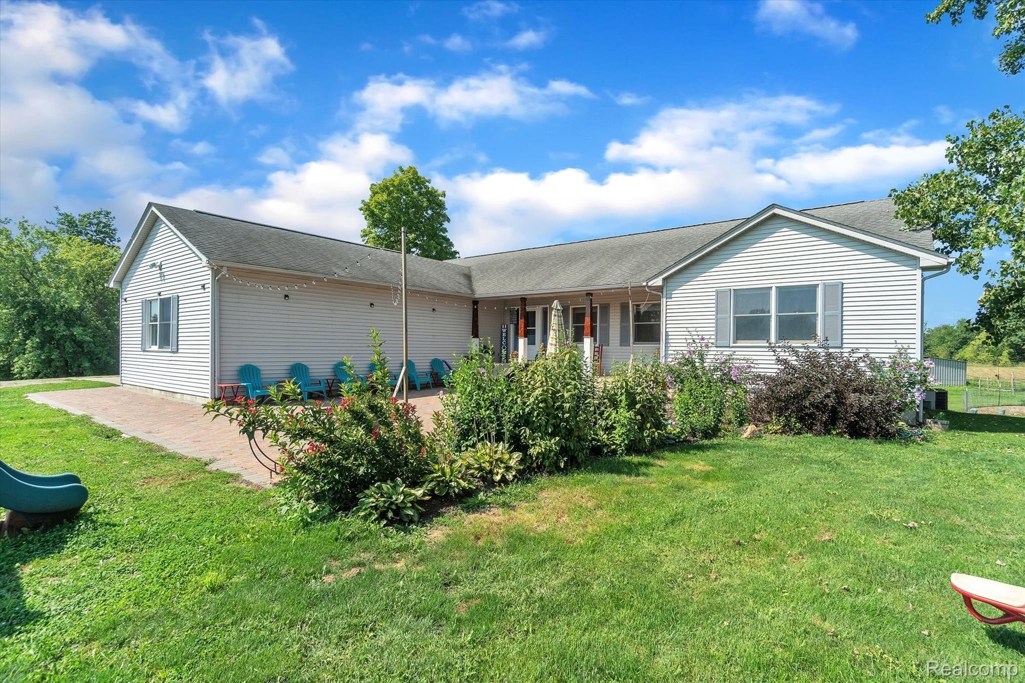 14458 Pierce Road Byron, MI 48418 - Photo 5 of 61 04-14458 Pierce Rd-Windowstill-Real-Estate-Photography-4.jpg