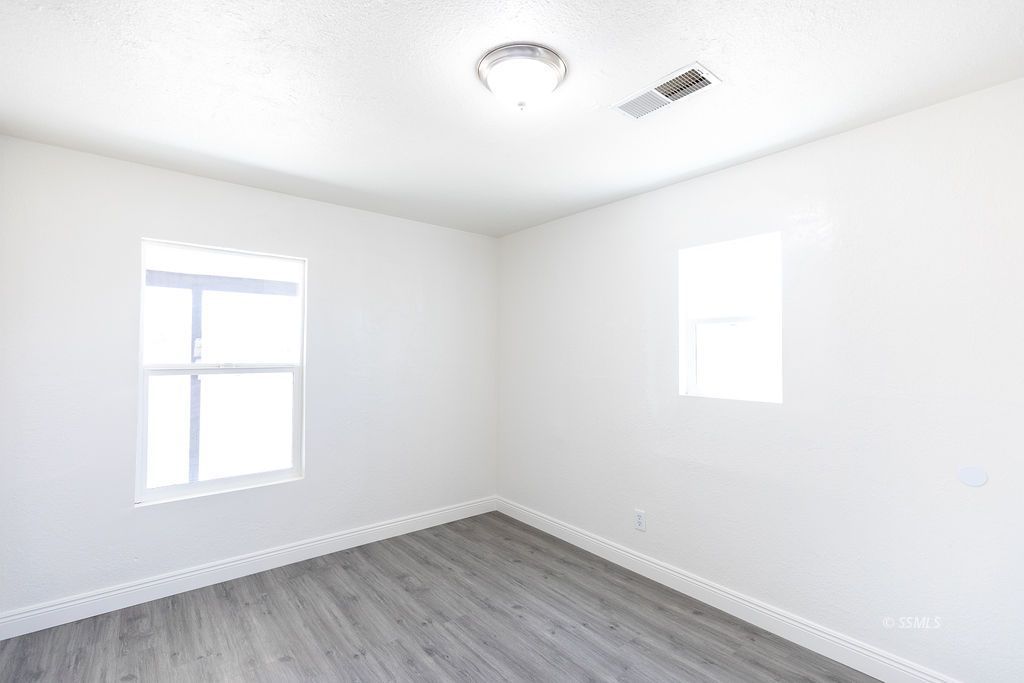 423 West Wilson Avenue Ridgecrest, CA 93555 - Photo 8 of 16