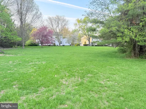 $849,900 | 4 Cedar Court, Princeton Junction, NJ 08550