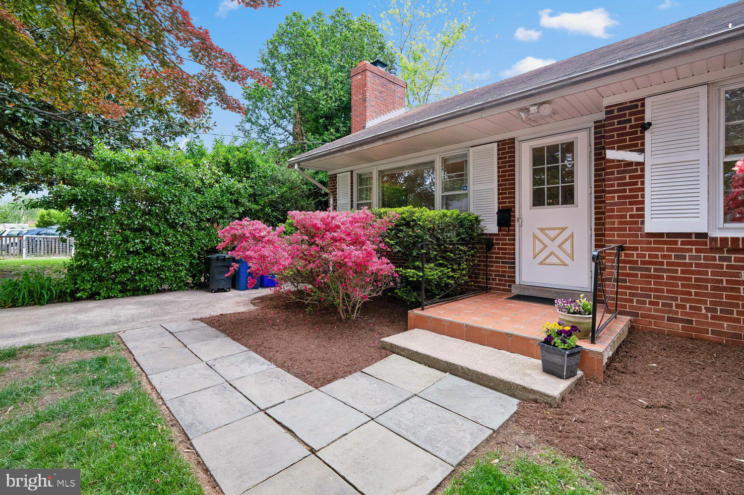 10015 Grayson Avenue Silver Spring, MD 20901 - Photo 3 of 62 Front Elevation