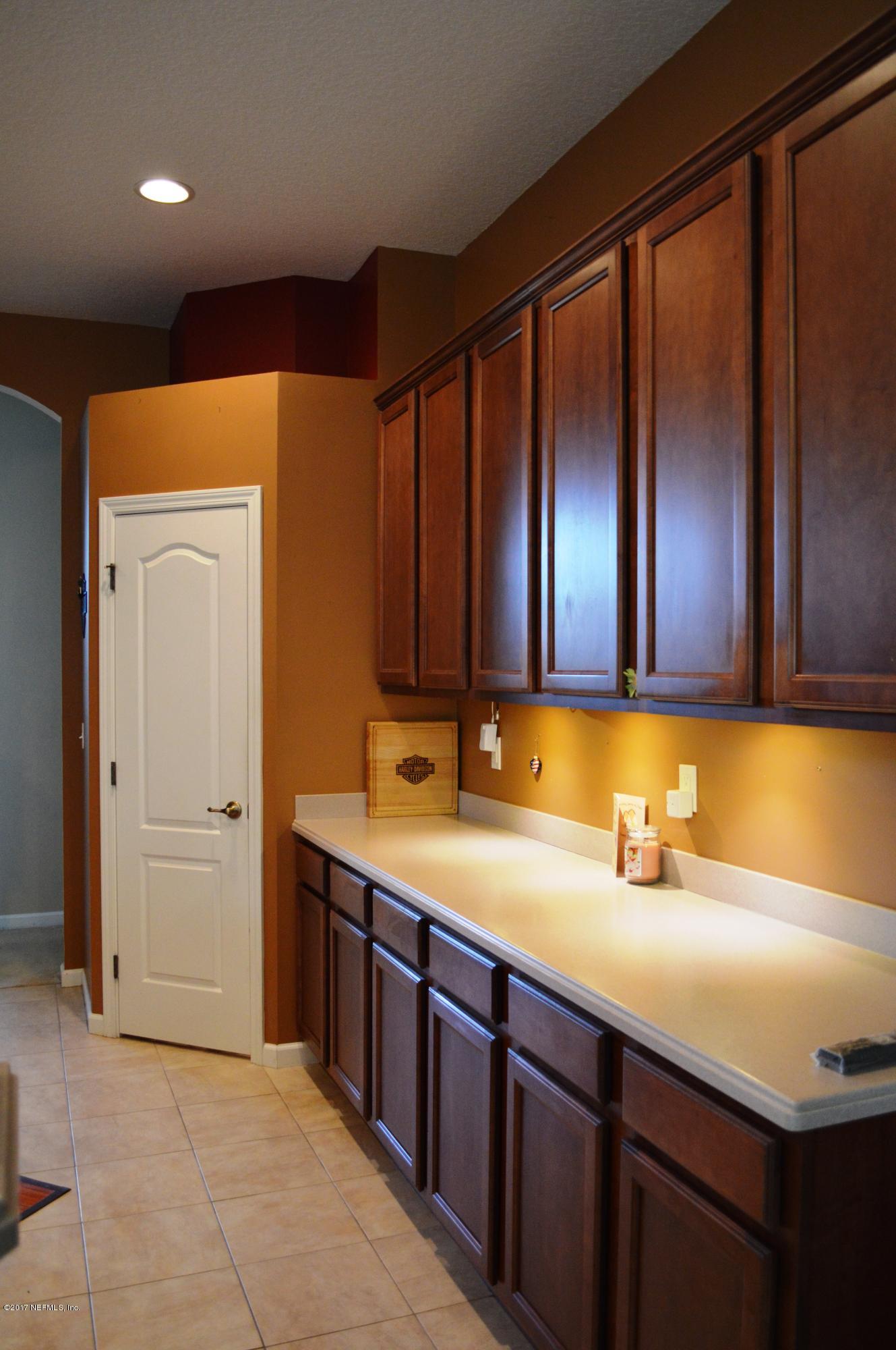 660 Reflection Cove Road Jacksonville, FL 32218 - Photo 6 of 19 Kitchen 3