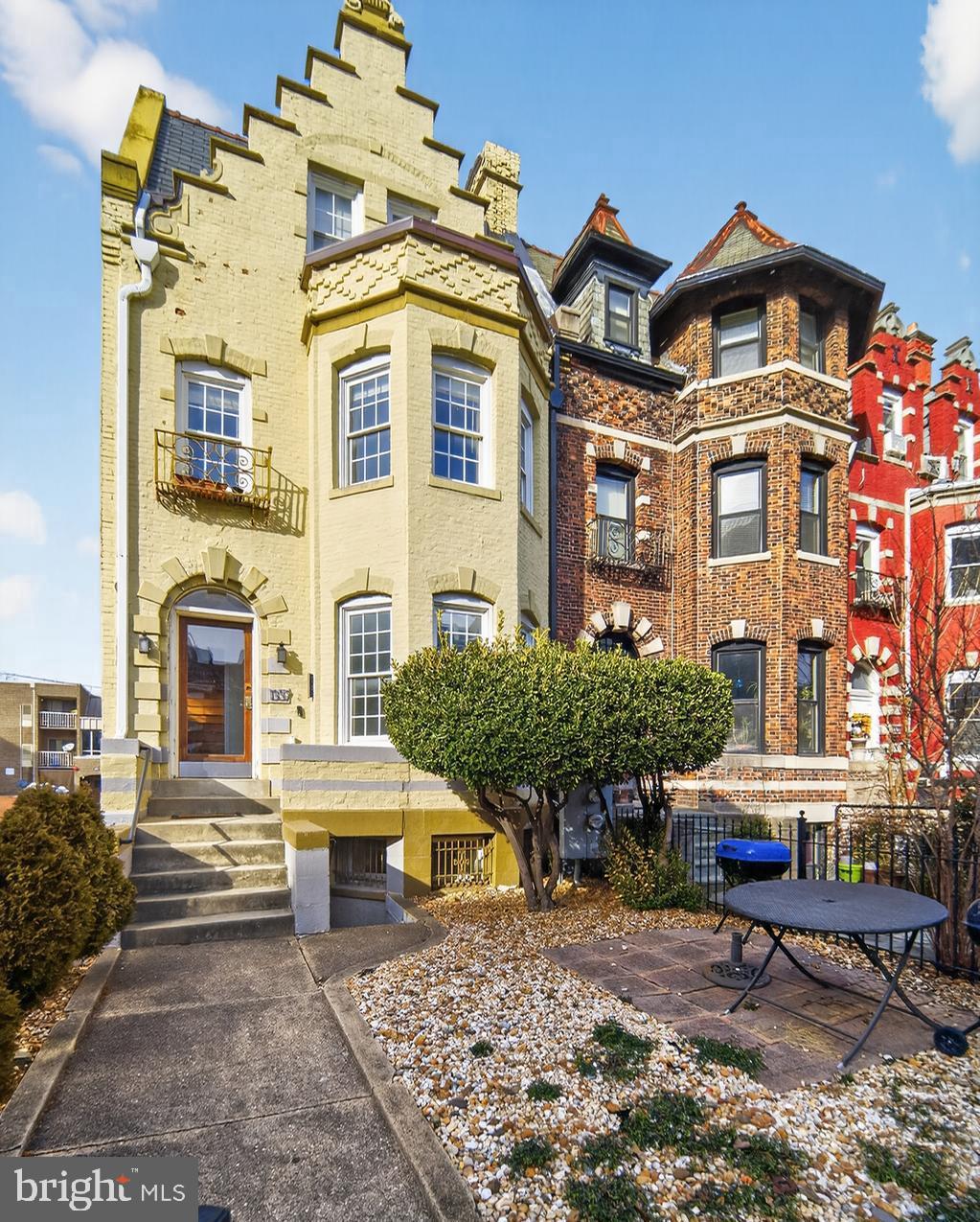 1337 Harvard Street Northwest, Unit 2 Washington, DC 20009 - Photo 22 of 23 a front view of a building with balcony