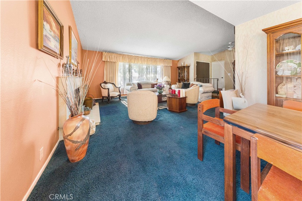 4275 Thomas Court Simi Valley, CA 93063 - Photo 21 of 59 a living room with patio furniture and a potted plant