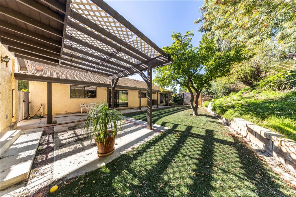 4275 Thomas Court Simi Valley, CA 93063 - Photo 43 of 59 a view of a house with backyard and sitting area