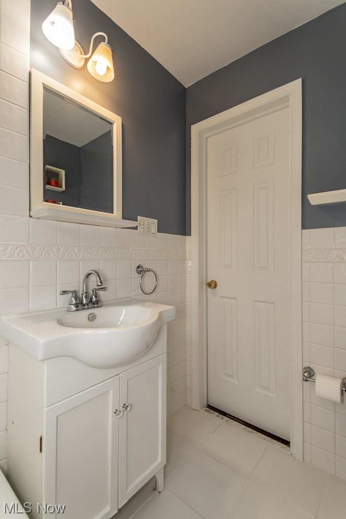 7689 Hopkins Road Mentor, OH 44060 - Photo 16 of 35 Gallery Image 16