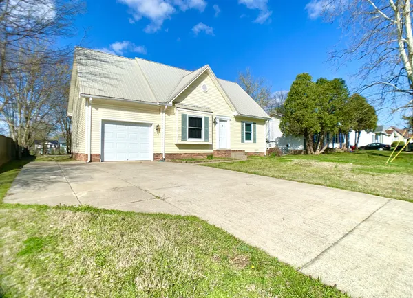$235,000 | 219 Jim Thorpe Drive, Clarksville, TN 37042