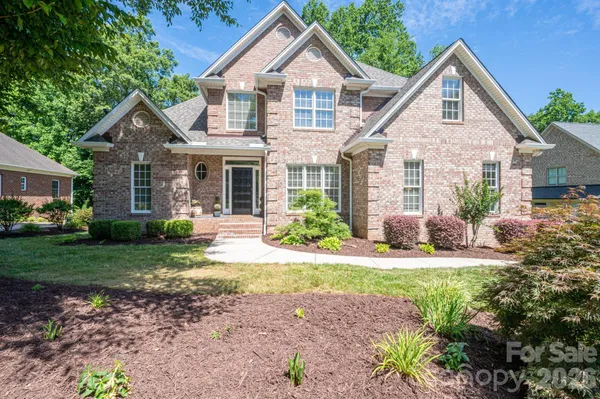 $799,900 | 4017 Foxes Trail, Cramerton, NC 28032