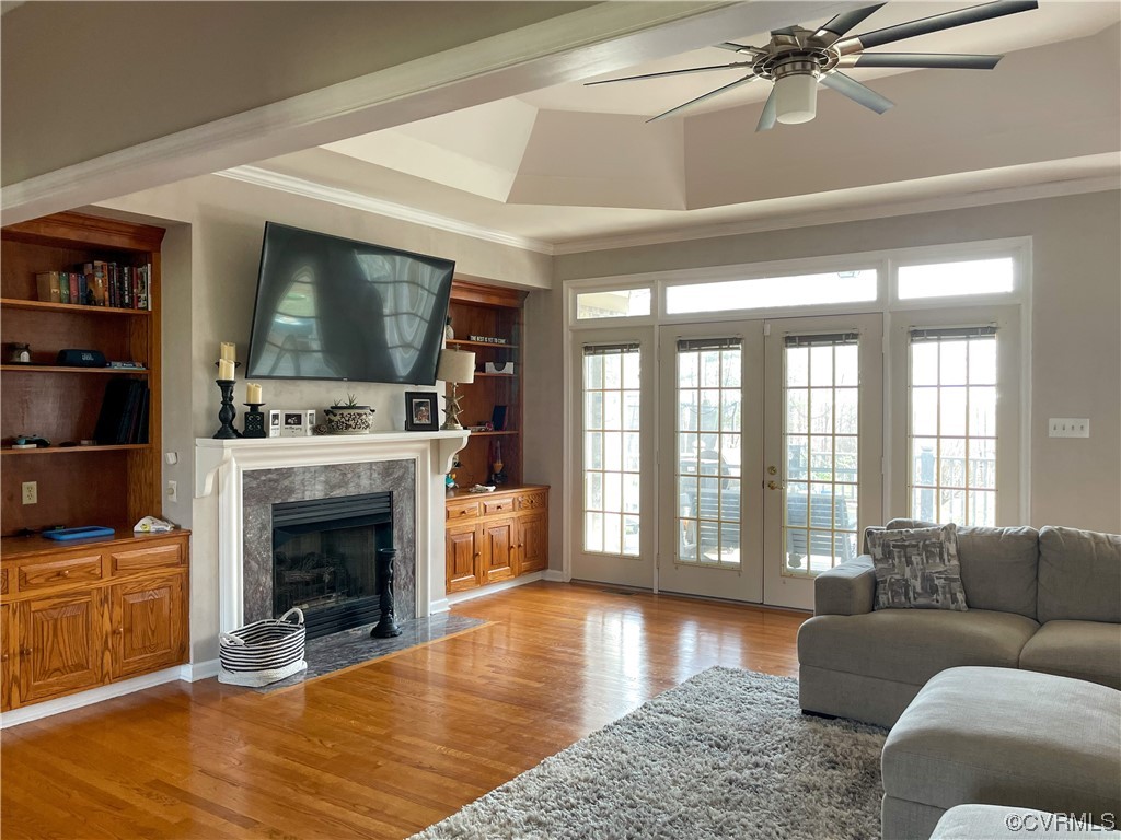 3324 Nutbush Road Victoria, VA 23974 - Photo 12 of 38 a living room with furniture and a fireplace