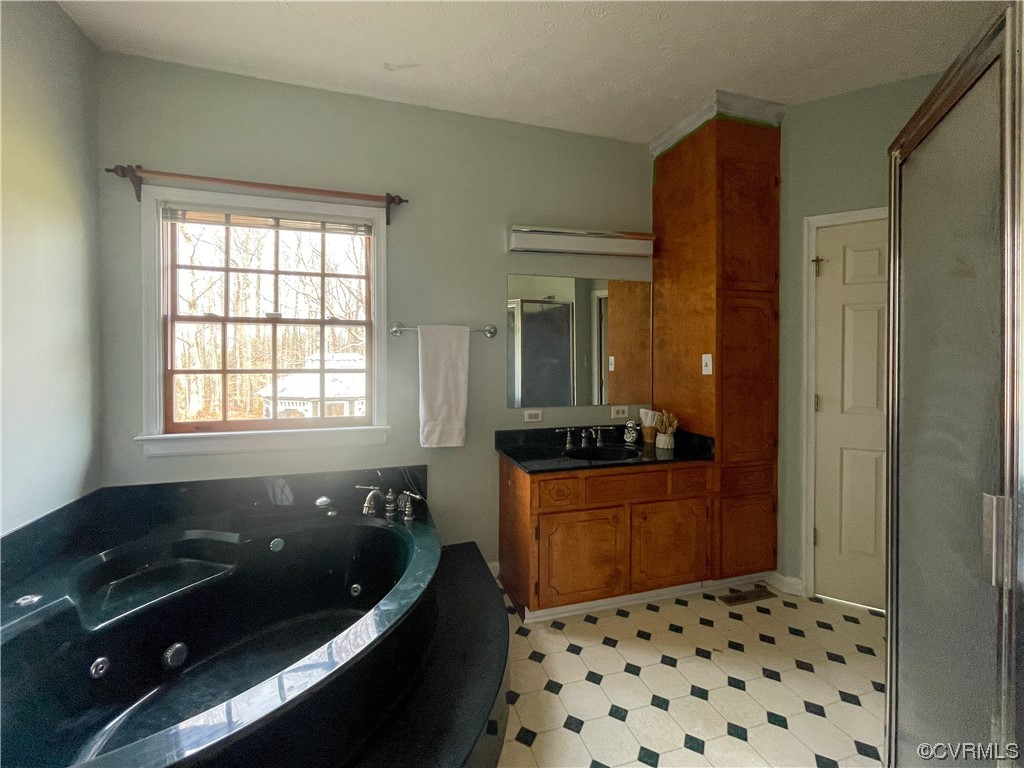 3324 Nutbush Road Victoria, VA 23974 - Photo 17 of 38 a room with a bed and a window