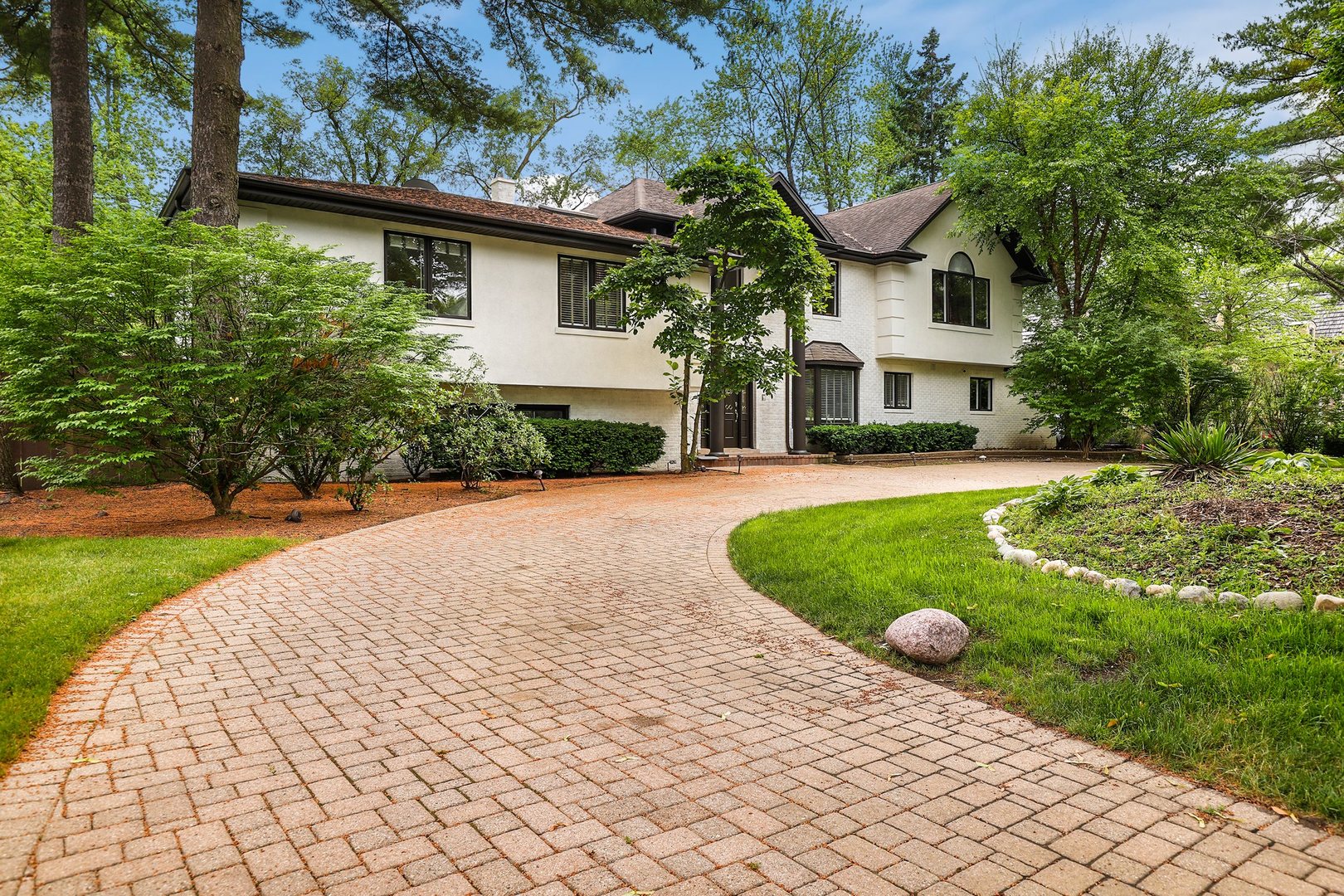 745 Becker Road Glenview, IL 60025 - Photo 2 of 53