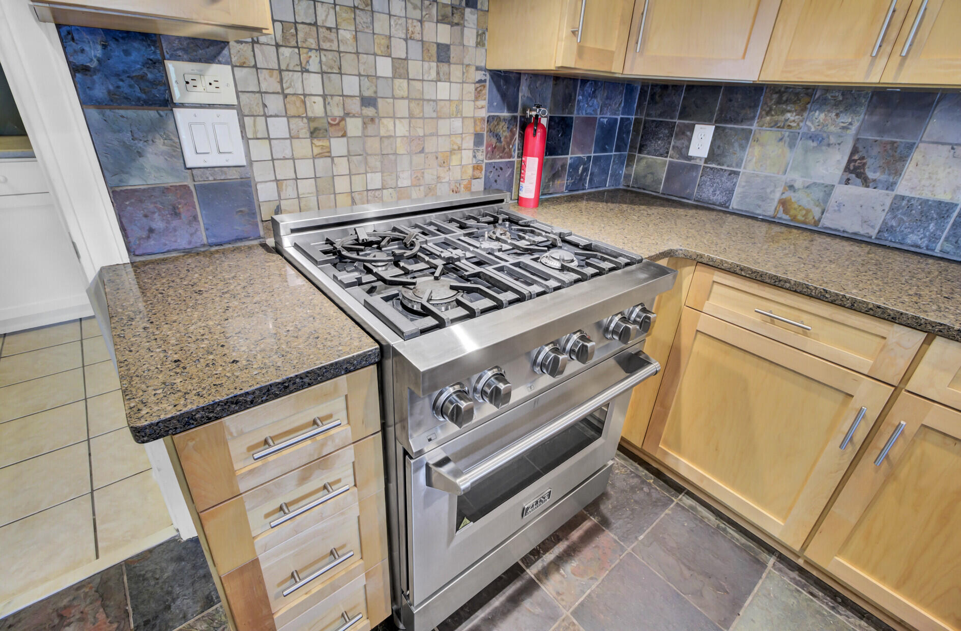 71 Oyster Point Row Charleston, SC 29412 - Photo 15 of 47 64_18 (1)_mls