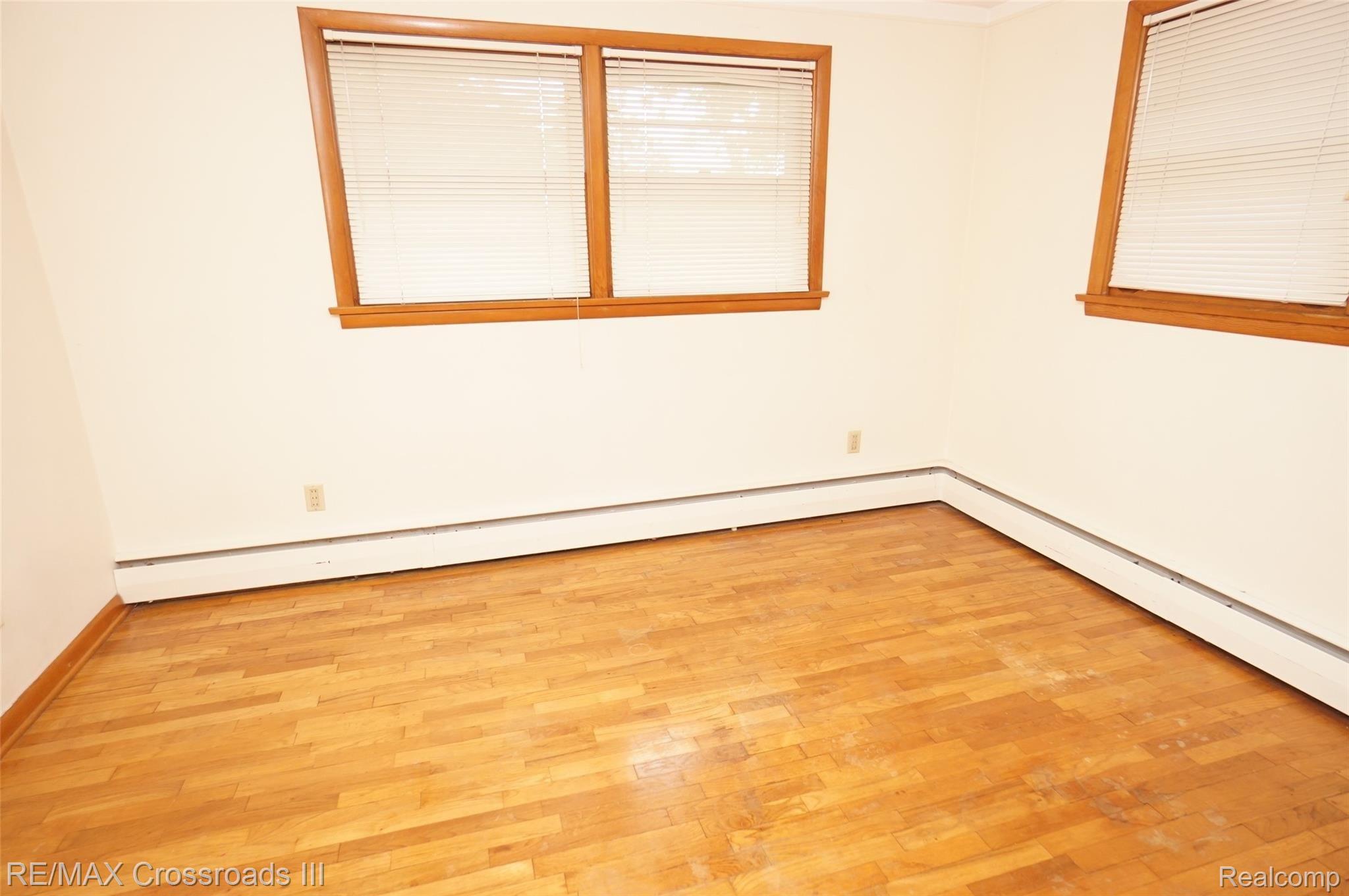 48024 Bemis Road Belleville, MI 48111 - Photo 17 of 34 DSC03857.JPG
