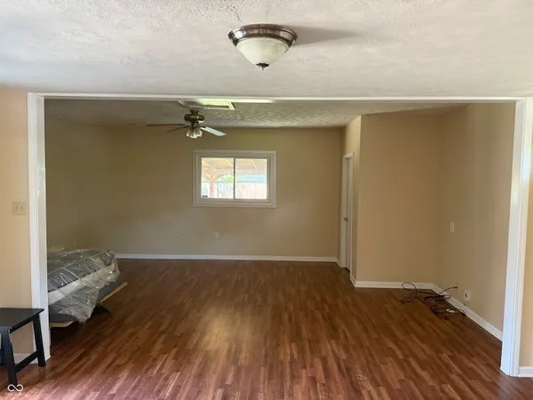 $200,900 | 1103 Fairfield Drive, Shelbyville, IN 46176