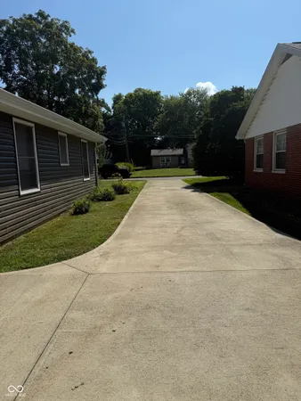 $200,900 | 1103 Fairfield Drive, Shelbyville, IN 46176