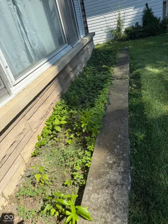 $200,900 | 1103 Fairfield Drive, Shelbyville, IN 46176