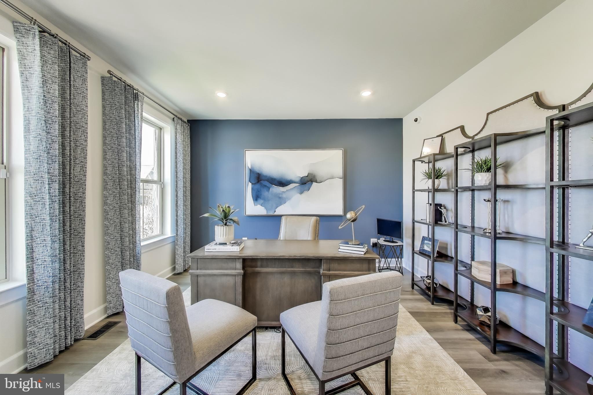 1303 Clubhouse Boulevard Laurel, MD 20708 - Photo 11 of 18 a living room with furniture