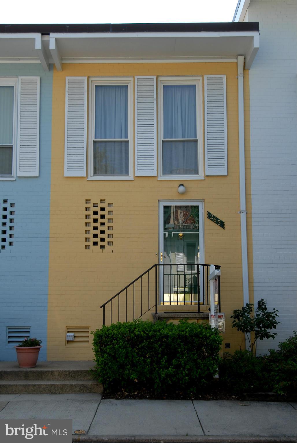 265 G Street Southwest, Unit 106 Washington, DC 20024 - Photo 1 of 30 Exterior (Front)