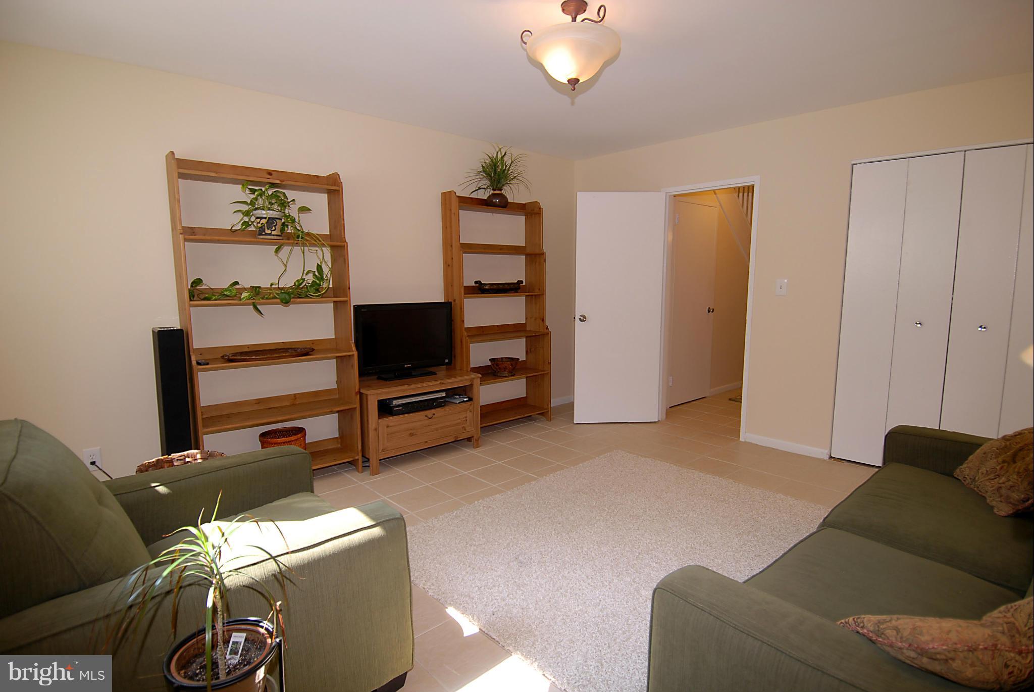 265 G Street Southwest, Unit 106 Washington, DC 20024 - Photo 14 of 30 Family Room
