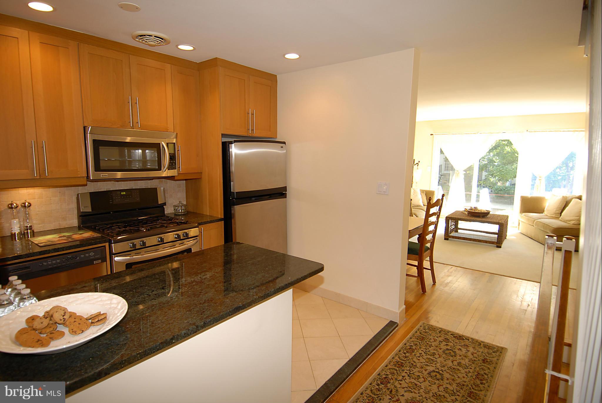 265 G Street Southwest, Unit 106 Washington, DC 20024 - Photo 16 of 30 Kitchen