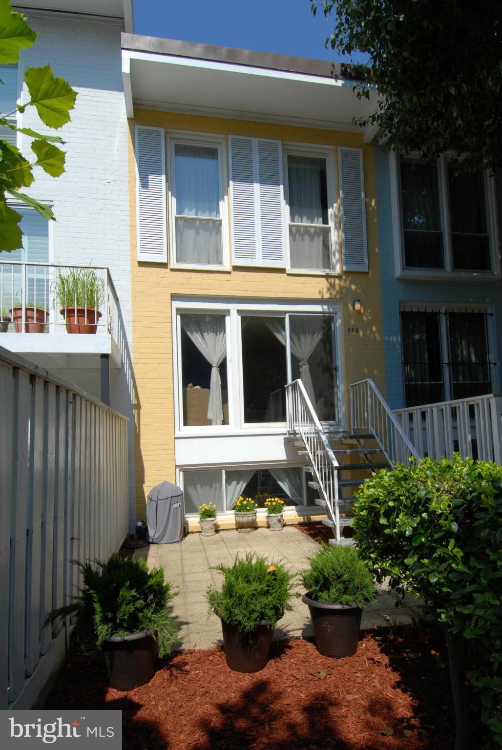265 G Street Southwest, Unit 106 Washington, DC 20024 - Photo 25 of 30 Exterior (Rear)