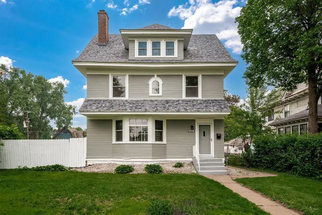 $649,900 | 1836 Marshall Avenue, St. Paul, MN 55104