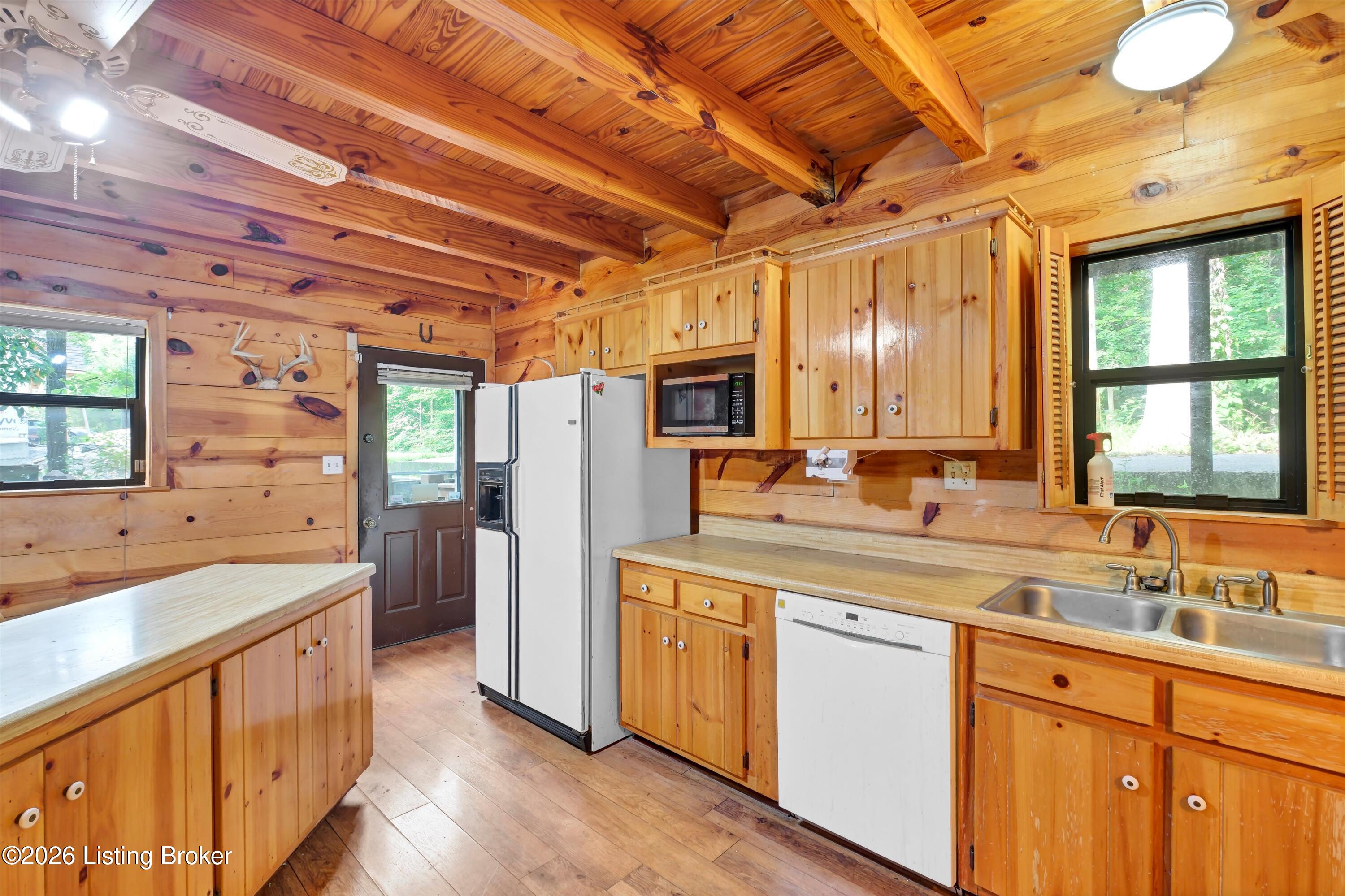 140 Silas Hunt Road Bee Spring, KY 42207 - Photo 15 of 67 21-140 Hudson Ln