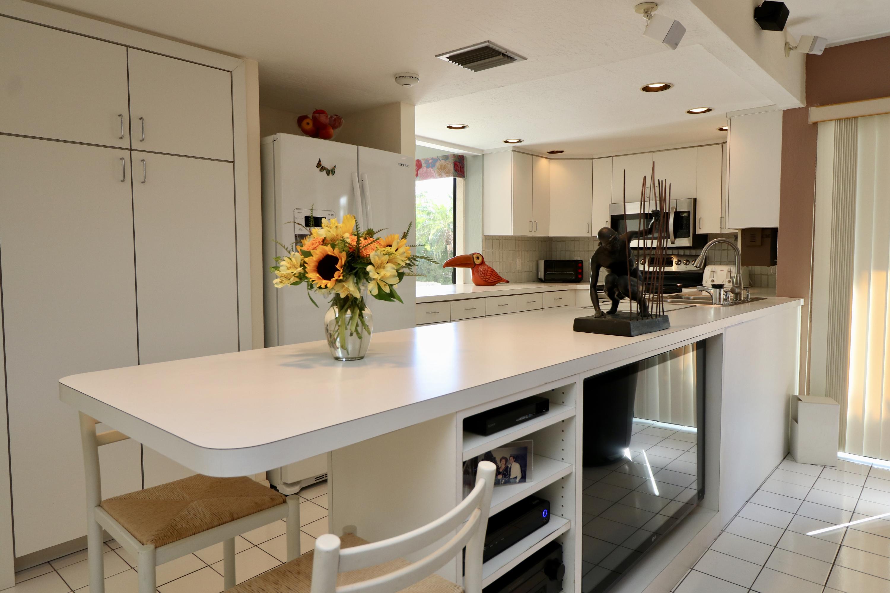 105 Albacore Lane Jupiter, FL 33477 - Photo 16 of 58 Kitchen