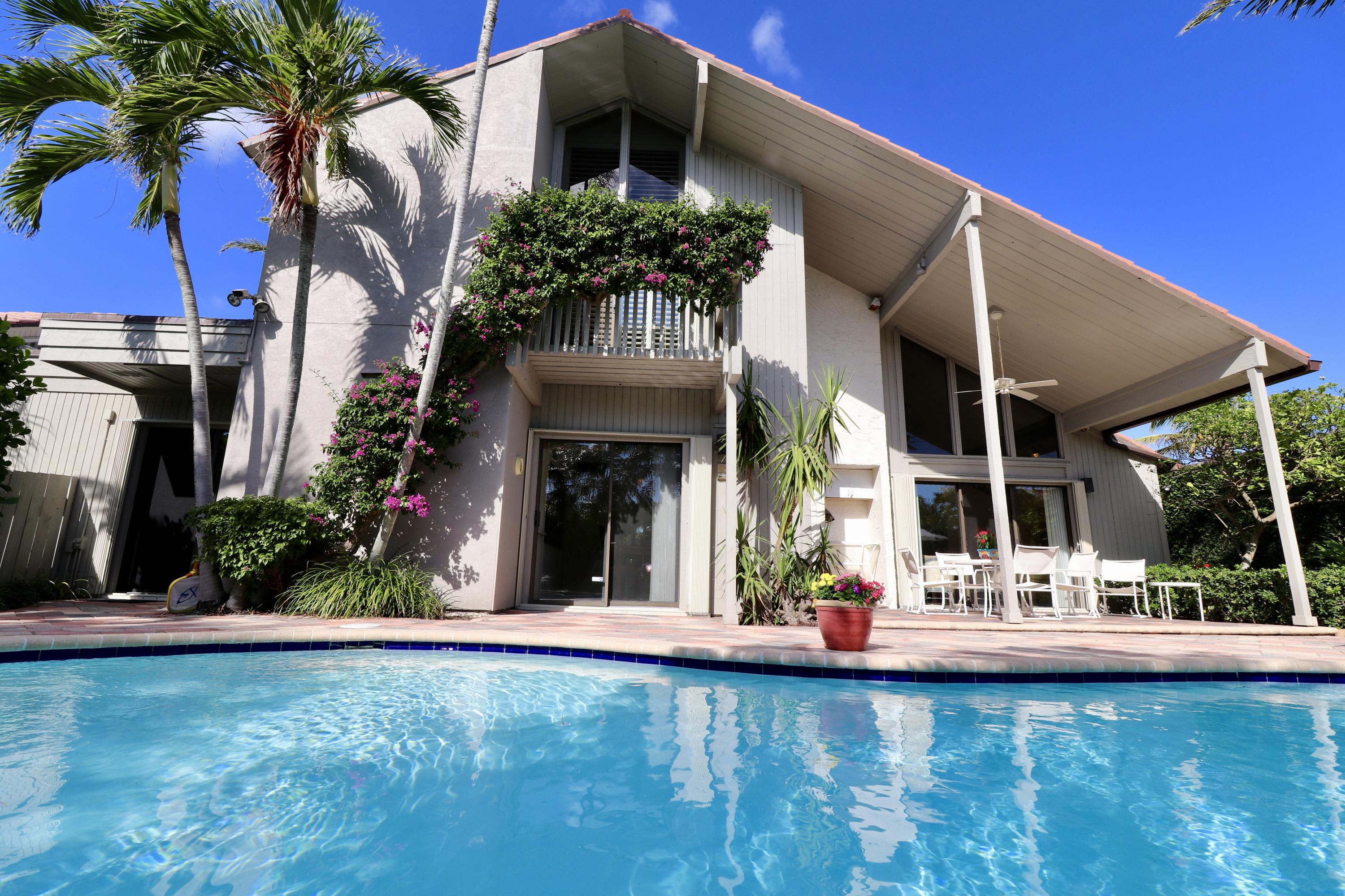 105 Albacore Lane Jupiter, FL 33477 - Photo 3 of 58 Back View