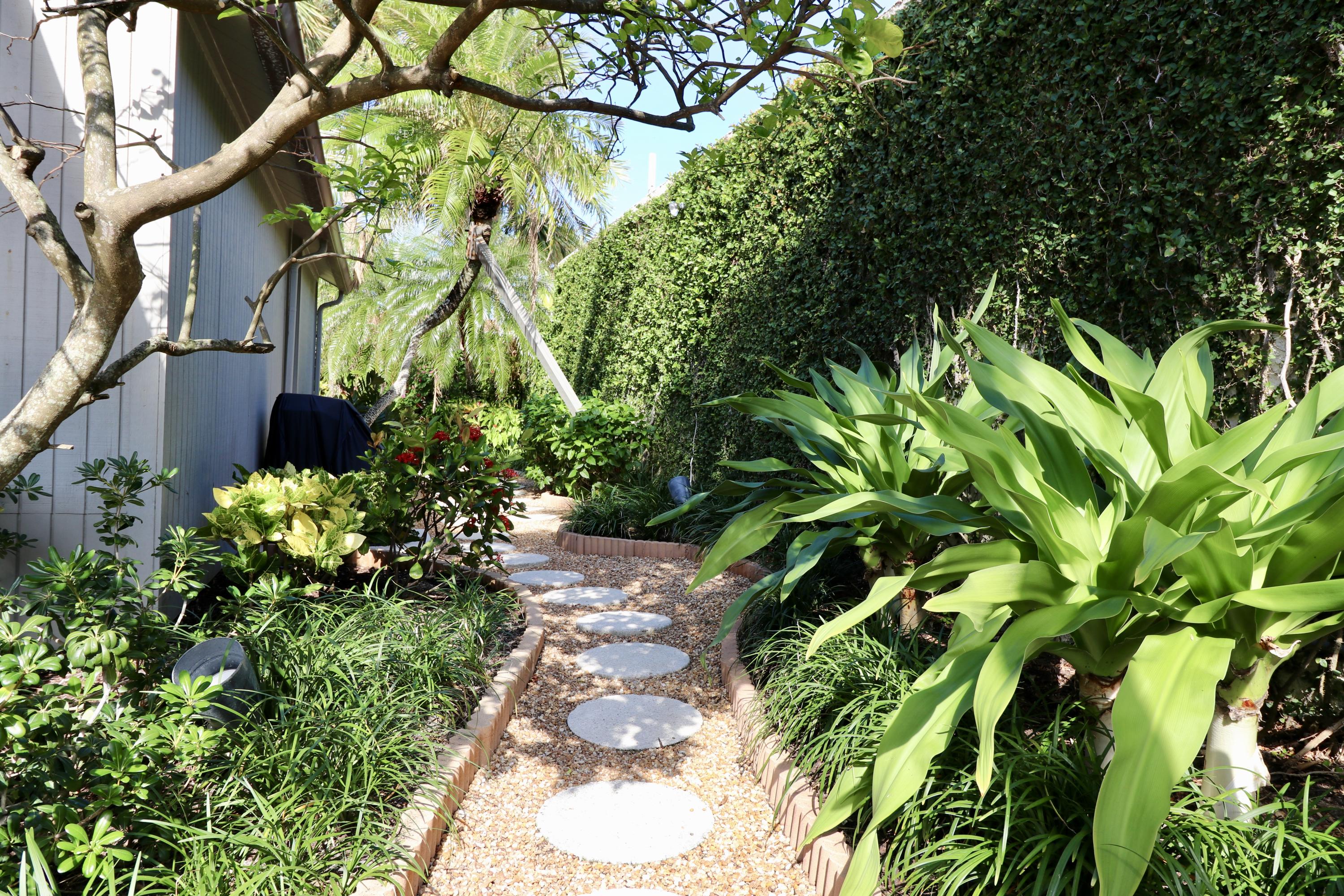 105 Albacore Lane Jupiter, FL 33477 - Photo 49 of 58 Side of House