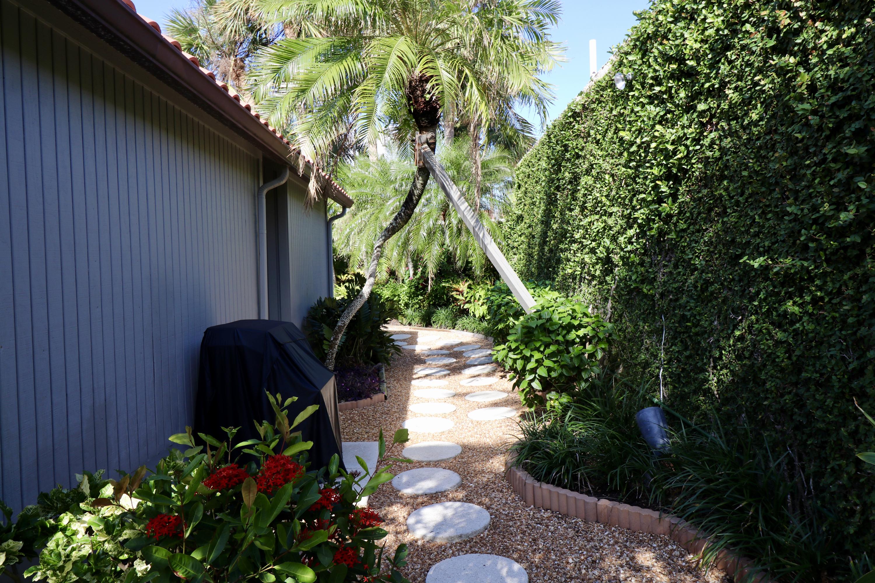 105 Albacore Lane Jupiter, FL 33477 - Photo 50 of 58 Side of House
