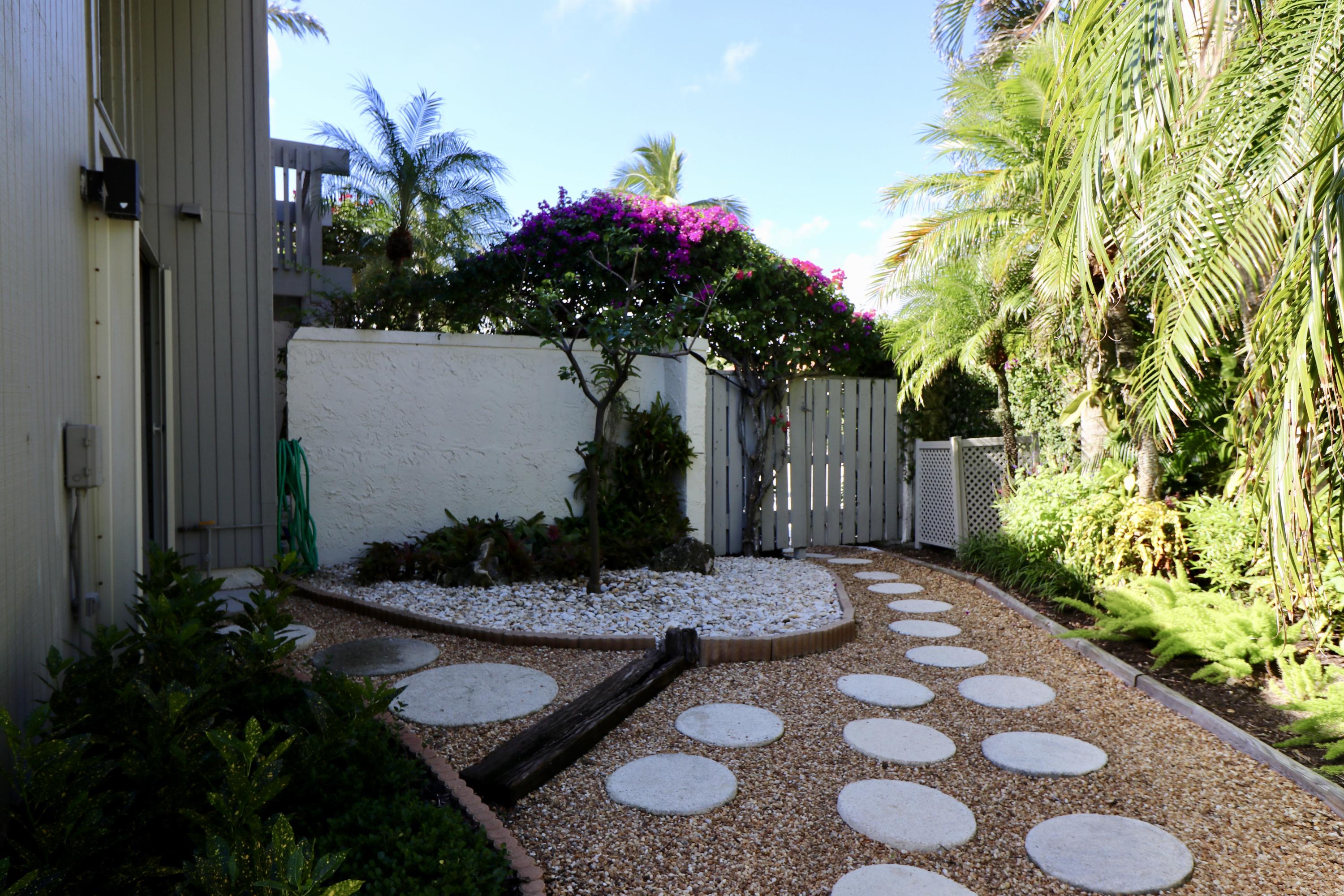 105 Albacore Lane Jupiter, FL 33477 - Photo 51 of 58 Side of House