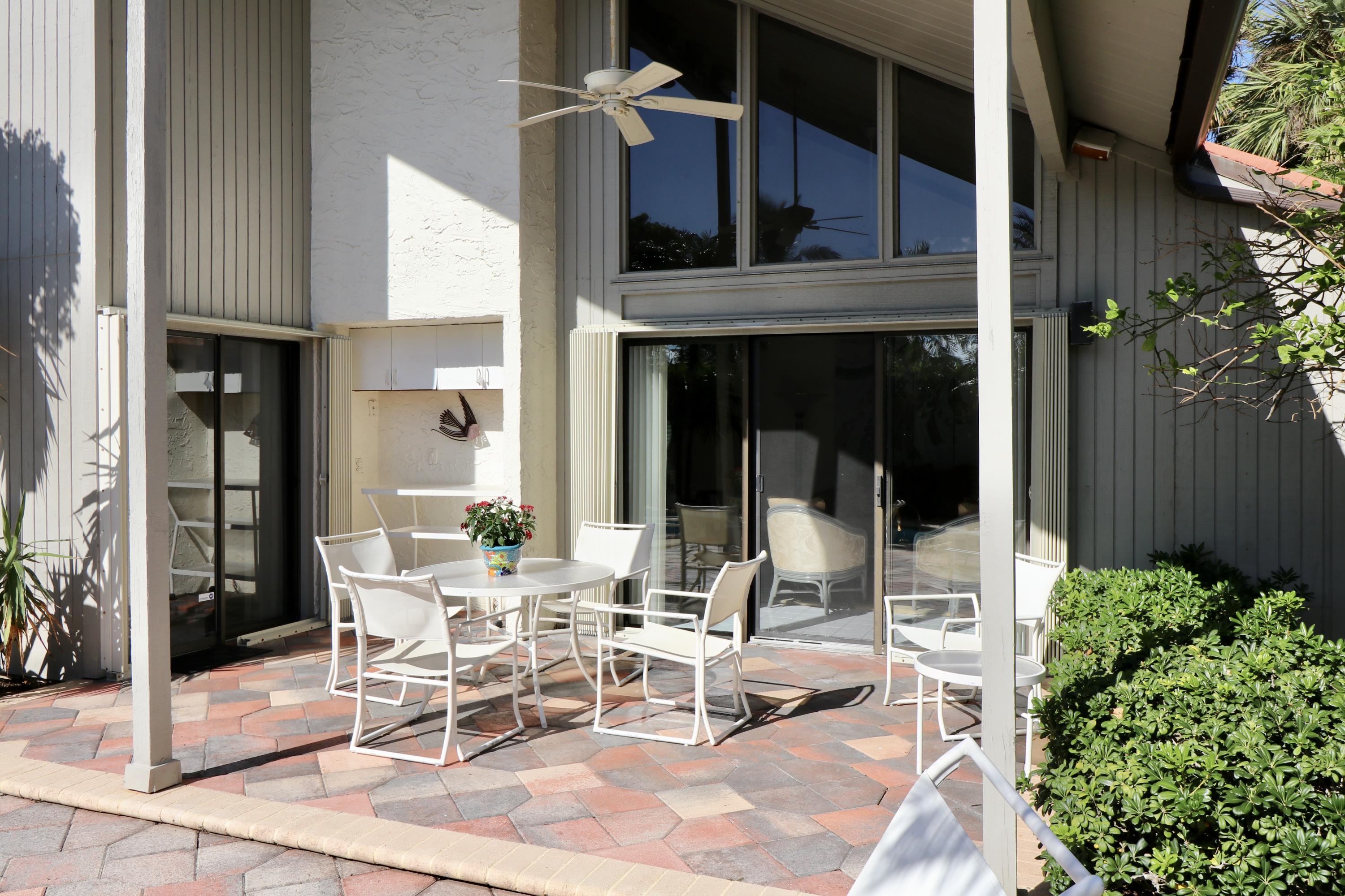 105 Albacore Lane Jupiter, FL 33477 - Photo 6 of 58 Back Patio