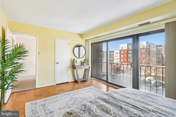 $195,000 | 9900 Georgia Avenue, Unit 27217, Silver Spring, MD 20902