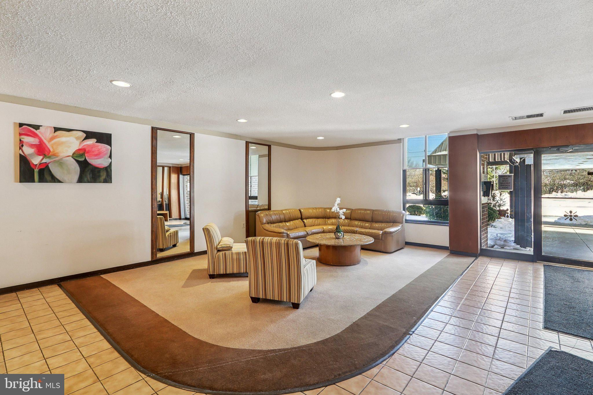9900 Georgia Avenue, Unit 27217 Silver Spring, MD 20902 - Photo 43 of 48 Lobby Area