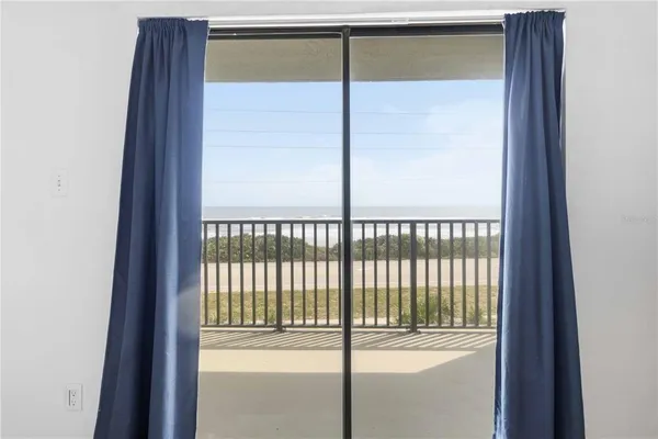 $299,900 | 3180 Ocean Shore Boulevard, Unit 311, Ormond Beach, FL 32176