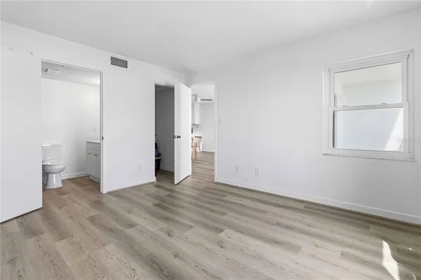 $299,900 | 3180 Ocean Shore Boulevard, Unit 311, Ormond Beach, FL 32176