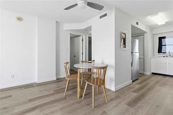 $299,900 | 3180 Ocean Shore Boulevard, Unit 311, Ormond Beach, FL 32176