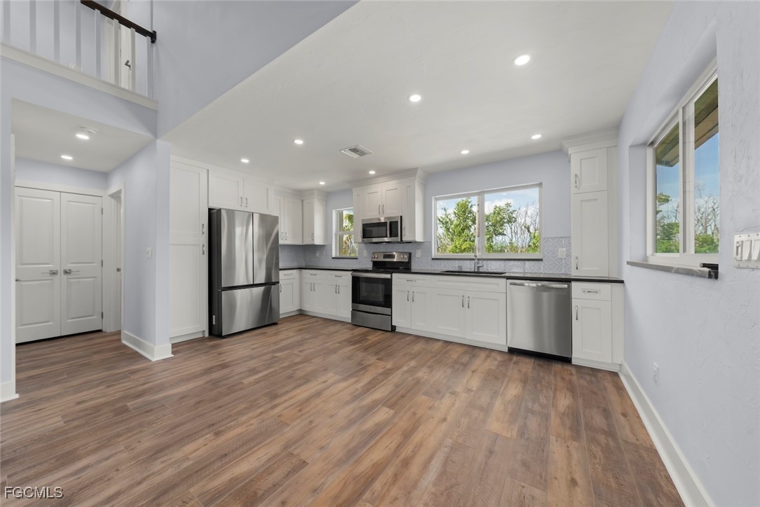 1611 Sand Castle Road Sanibel, FL 33957 - Photo 10 of 41 Gallery Image 10