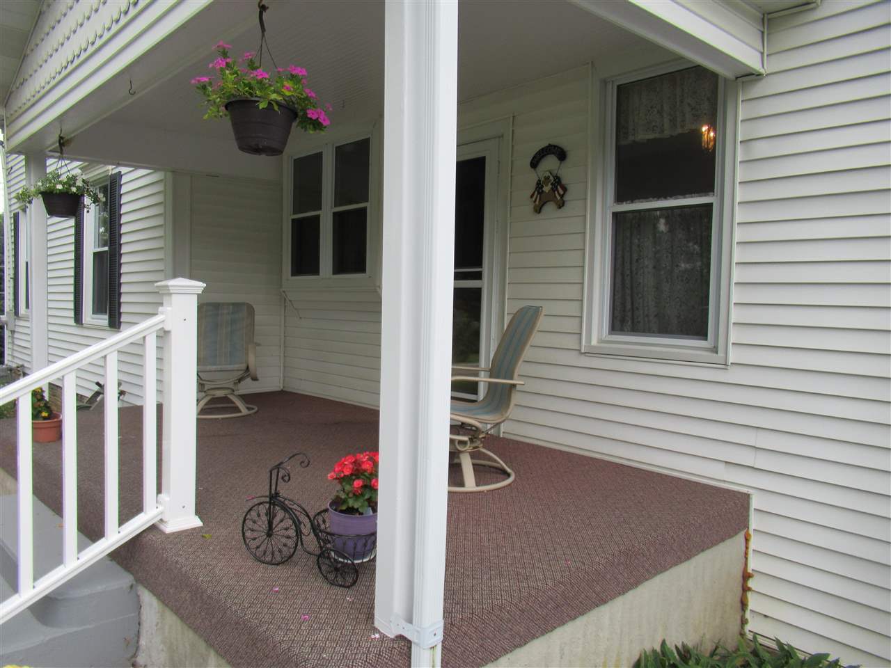 7216 Miller Road Swartz Creek, MI 48473 - Photo 7 of 56 50052462-6.JPG