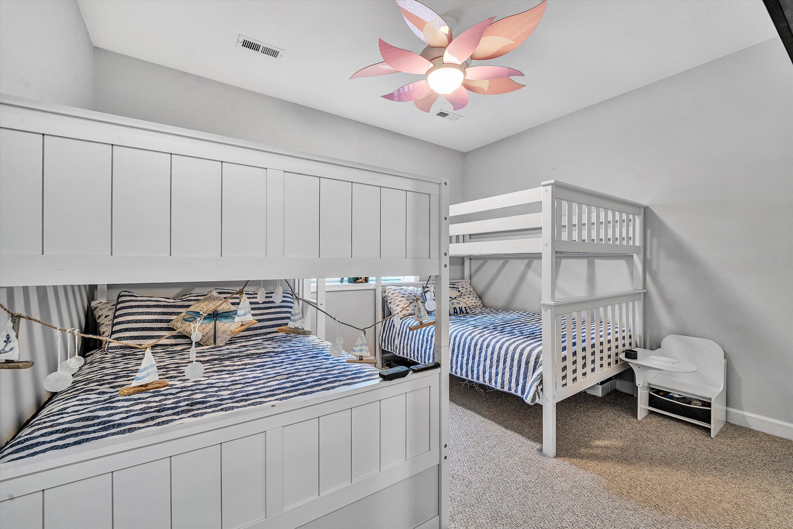 1209 Mariners Way, Unit 72 Huddleston, VA 24104 - Photo 17 of 57 14-SGM-28