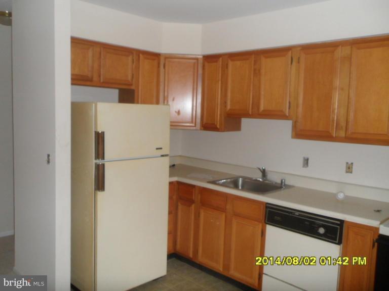 1000 Spring Gate Road, Unit 1A Baltimore, MD 21228 - Photo 12 of 12 Kitchen