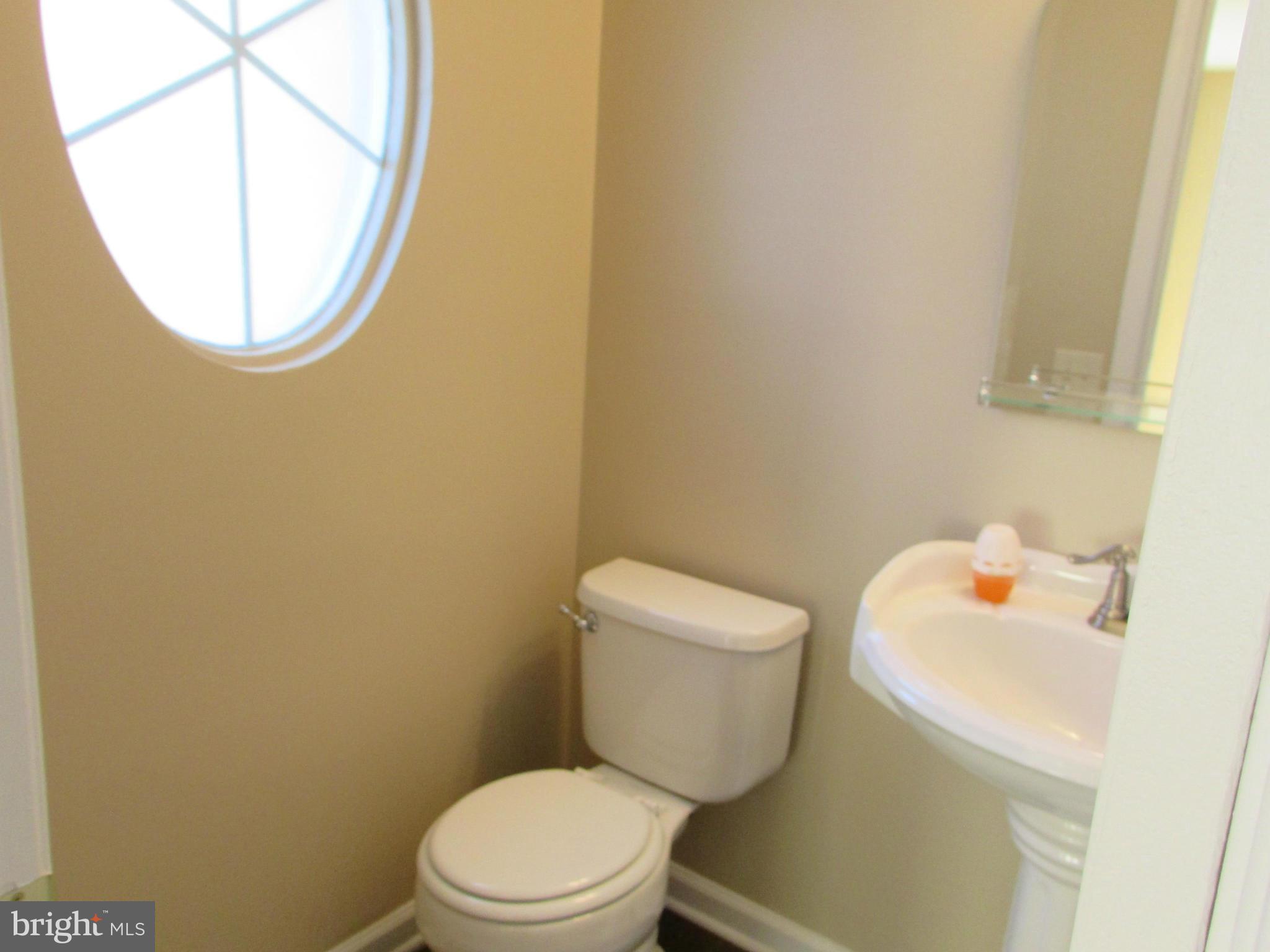 1780 Bennett Road Sykesville, MD 21784 - Photo 9 of 27 Half Bath on main