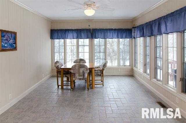 2617 Canterbury Road Muscatine, IA 52761 - Photo 4 of 10 Gallery Image 4