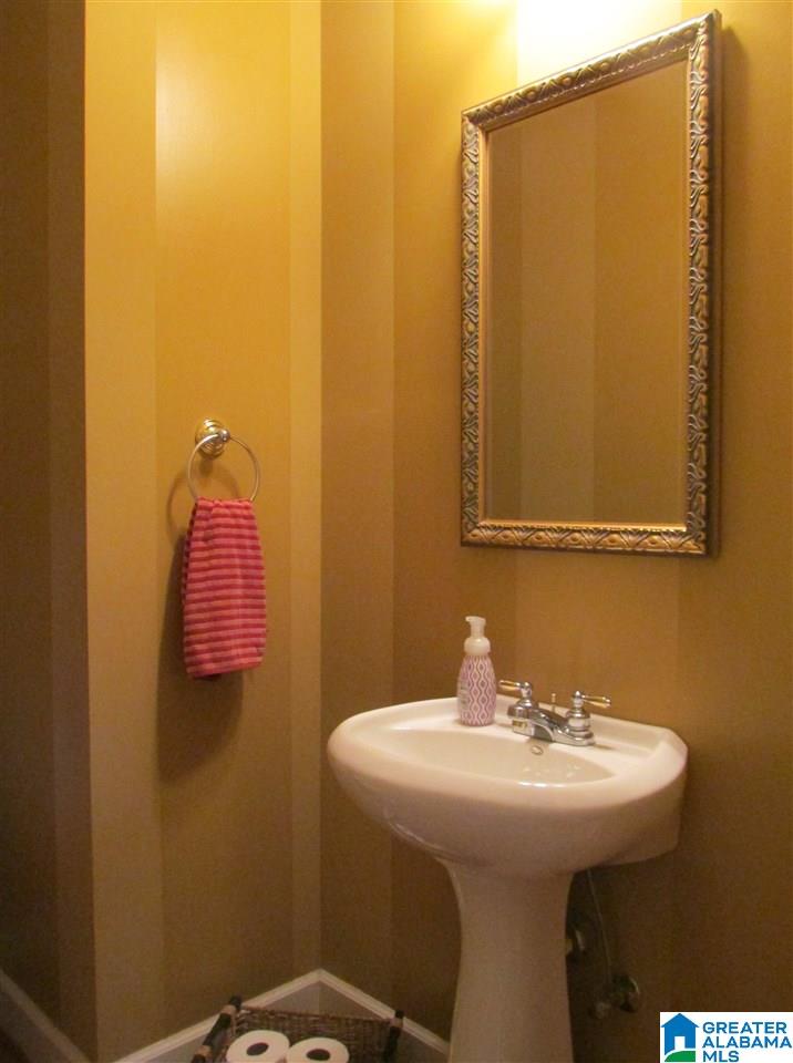 5045 Eagle Crest Road Birmingham, AL 35242 - Photo 11 of 33